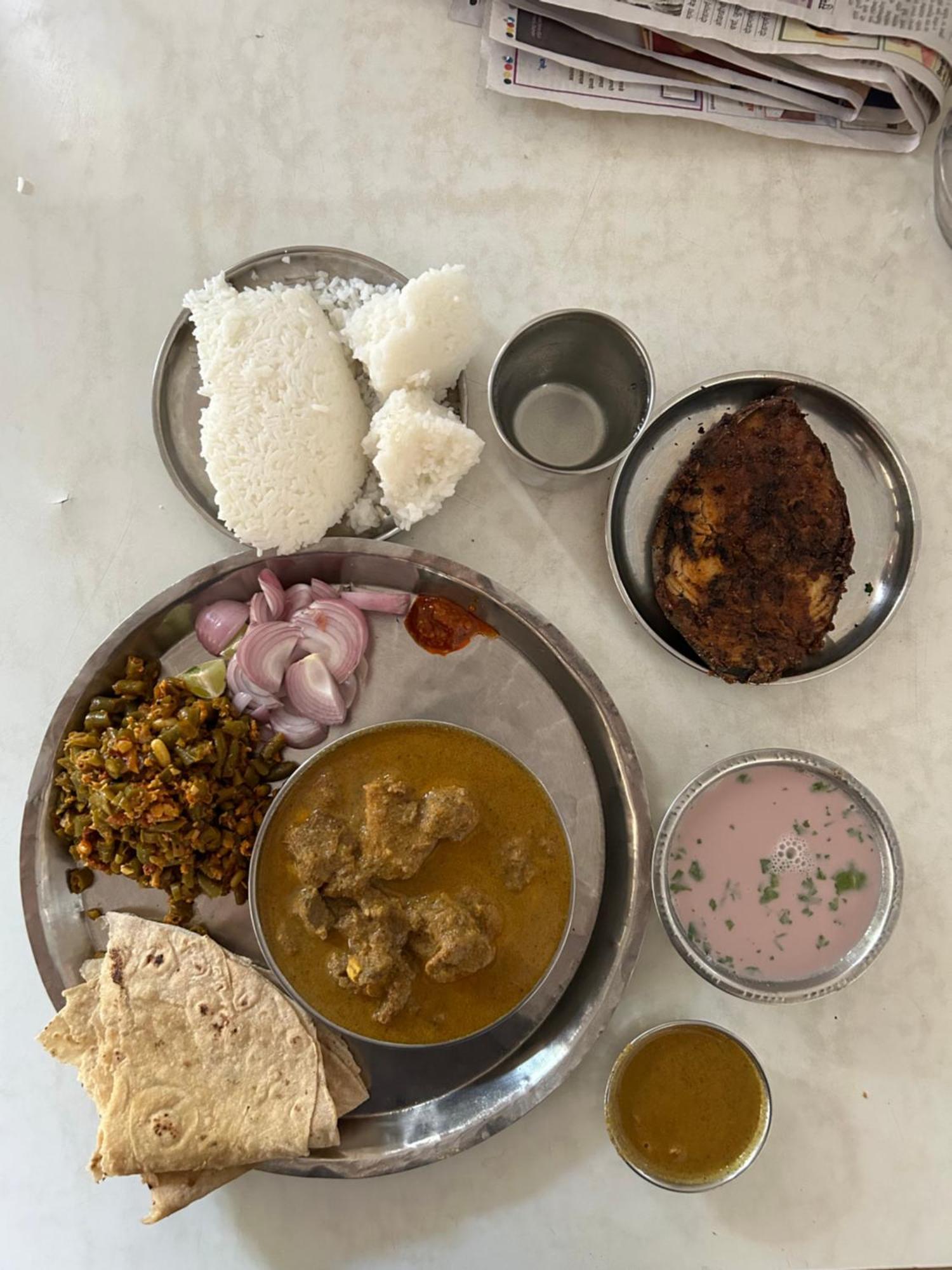 Hotel Aaba'S Gomantak Sawantwadi Esterno foto